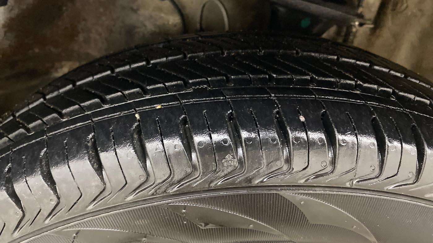 2020 Maruti Alto LXI, Petrol, Manual, 60,401 km, Left Front Tyre Tread