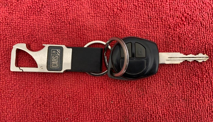 2013 Maruti Swift Dzire VXI, Petrol, Manual, 43,009 km, Key Close Up