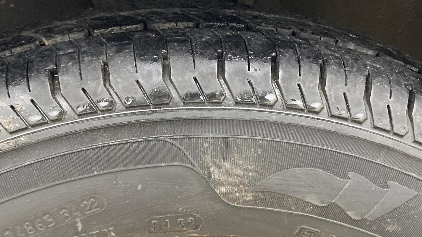 2015 Maruti Alto 800 VXI, Petrol, Manual, 57,304 km, Left Front Tyre Tread