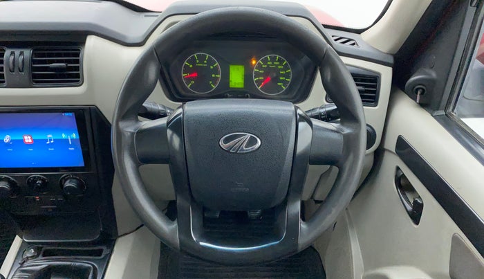 2018 Mahindra Scorpio S5, Diesel, Manual, 95,181 km, Steering Wheel Close Up