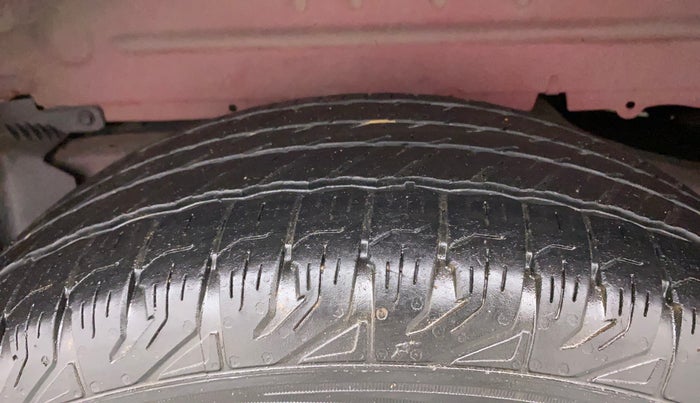 2018 Mahindra Scorpio S5, Diesel, Manual, 95,181 km, Left Rear Tyre Tread