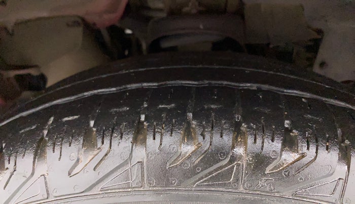 2018 Mahindra Scorpio S5, Diesel, Manual, 95,181 km, Left Front Tyre Tread