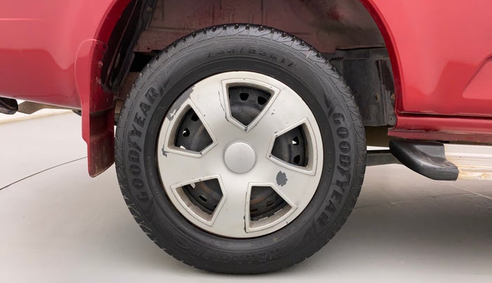 2018 Mahindra Scorpio S5, Diesel, Manual, 95,181 km, Right Rear Wheel