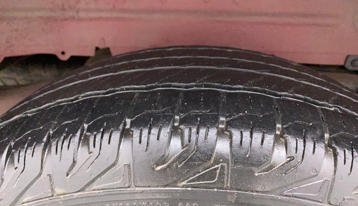 2018 Mahindra Scorpio S5, Diesel, Manual, 95,181 km, Right Rear Tyre Tread