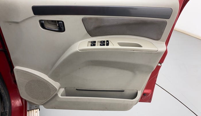 2018 Mahindra Scorpio S5, Diesel, Manual, 95,181 km, Driver Side Door Panels Control