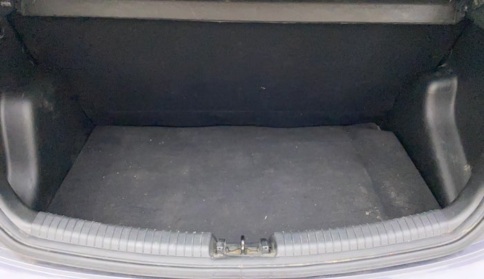 2018 Hyundai Grand i10 MAGNA 1.2 KAPPA VTVT, Petrol, Manual, 14,698 km, Boot Inside