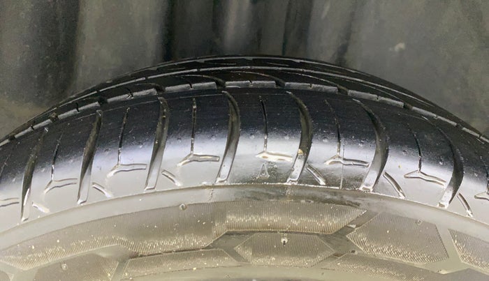 2017 Volkswagen Polo GT TSI AT, Petrol, Automatic, 69,761 km, Right Rear Tyre Tread