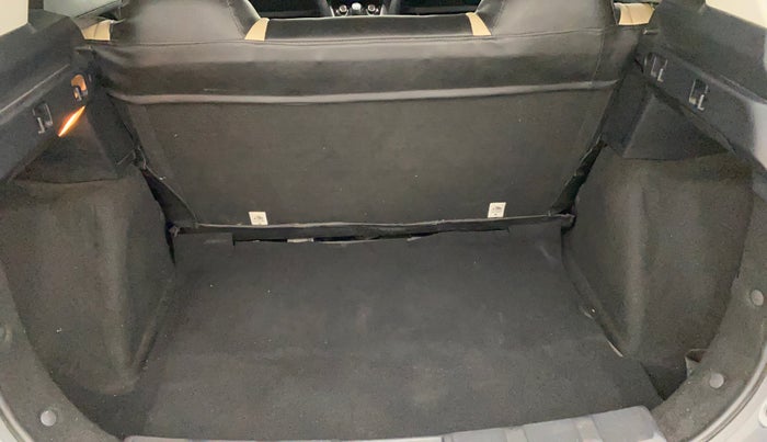 2022 Tata NEXON XM PETROL, Petrol, Manual, 19,177 km, Dicky (Boot door) - Parcel tray missing