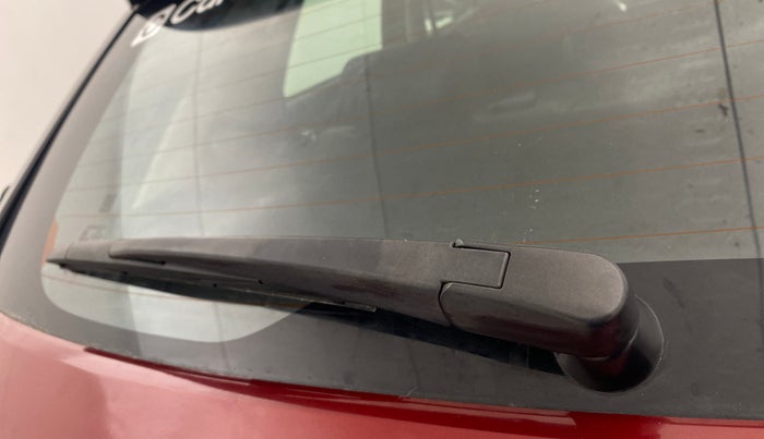 2023 Maruti FRONX ALPHA 1.0L TURBO 6 AT DUAL TONE, Petrol, Automatic, 33,999 km, Rear Wiper