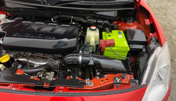 2018 Maruti Swift VDI AMT, Diesel, Automatic, 97,354 km, Engine View - Left