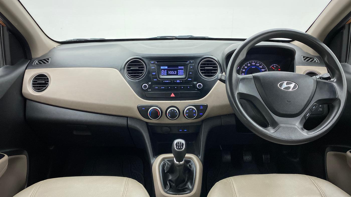 2013 Hyundai Grand i10 SPORTZ 1.2 KAPPA VTVT, Petrol, Manual, 67,372 km, Dashboard