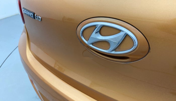 2013 Hyundai Grand i10 SPORTZ 1.2 KAPPA VTVT, Petrol, Manual, 67,372 km, Dicky (Boot door) - Slightly dented