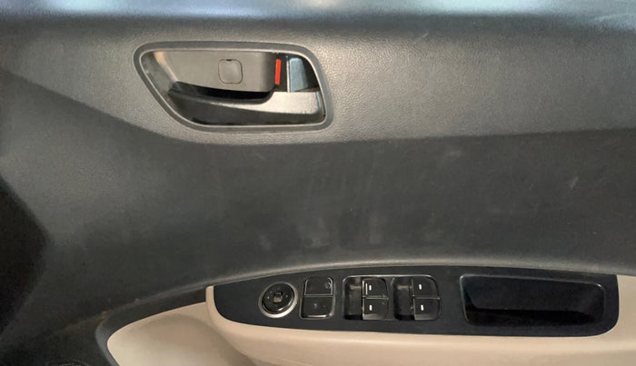 2017 Hyundai Grand i10 MAGNA 1.2 KAPPA VTVT, Petrol, Manual, 87,981 km, Driver Side Door Panels Control