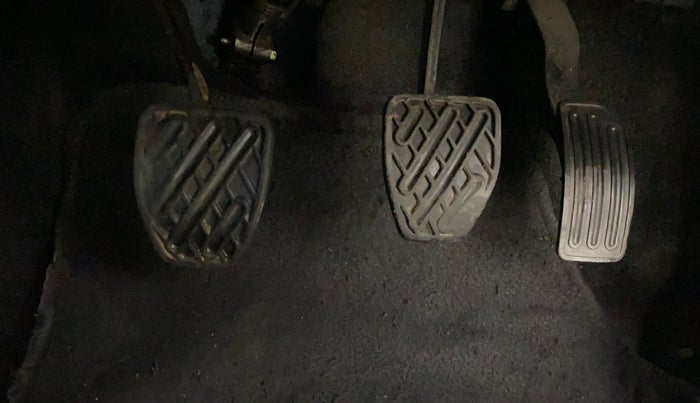 2018 Datsun Go Plus T, Petrol, Manual, 88,699 km, Pedals