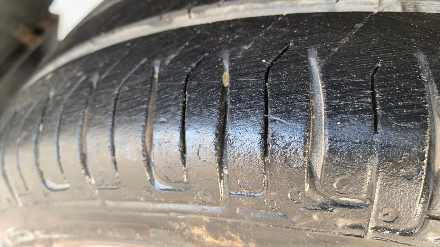 2014 Maruti Wagon R 1.0 VXI, Petrol, Manual, 44,453 km, Right Rear Tyre Tread