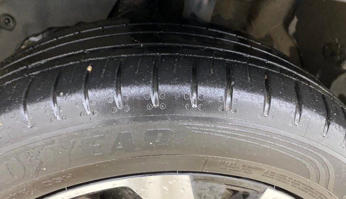 2023 MG HECTOR SMART PRO 2.0 TURBO DIESEL, Diesel, Manual, 34,215 km, Left Front Tyre Tread