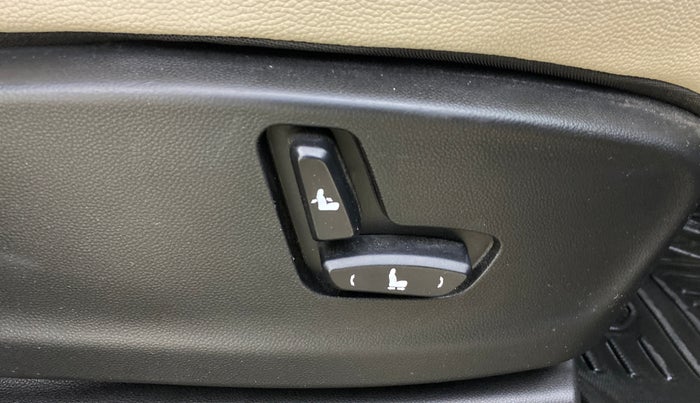 2023 MG HECTOR SMART PRO 2.0 TURBO DIESEL, Diesel, Manual, 34,215 km, Driver Side Adjustment Panel