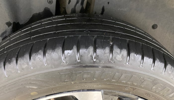 2023 MG HECTOR SMART PRO 2.0 TURBO DIESEL, Diesel, Manual, 34,215 km, Right Rear Tyre Tread