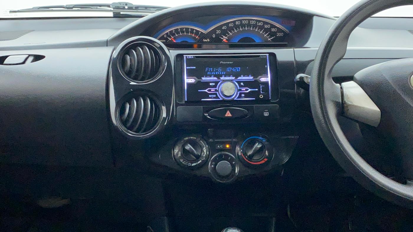 2015 Toyota Etios CROSS 1.4 GD, Diesel, Manual, 60,444 km, Air Conditioner