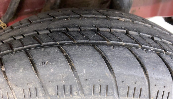 2014 Honda Brio 1.2 VX AT I VTEC, Petrol, Automatic, 50,449 km, Left Rear Tyre Tread