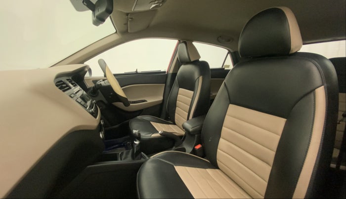 2015 Hyundai Elite i20 SPORTZ 1.2, Petrol, Manual, 52,696 km, Right Side Front Door Cabin