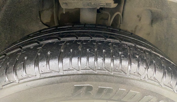 2016 Tata Tiago XZ PETROL, Petrol, Manual, 58,013 km, Right Front Tyre Tread