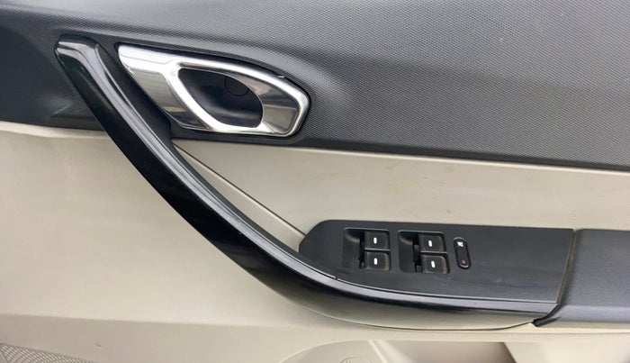 2016 Tata Tiago XZ PETROL, Petrol, Manual, 58,013 km, Driver Side Door Panels Control