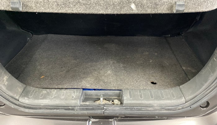 2017 Maruti Alto K10 VXI (O), Petrol, Manual, 60,652 km, Boot Inside