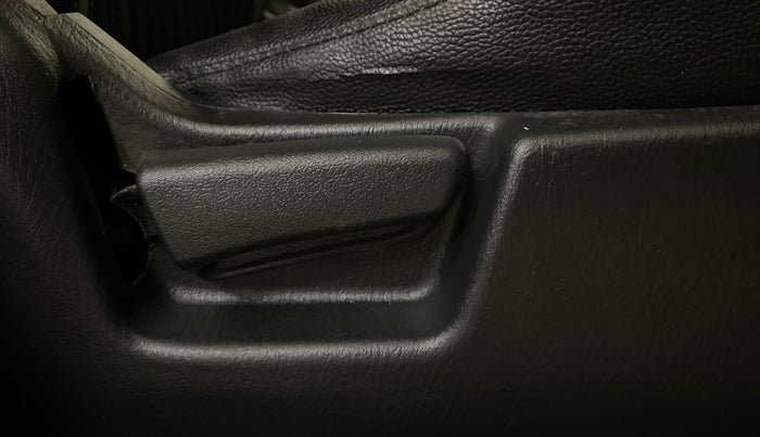 2017 Maruti Alto K10 VXI (O), Petrol, Manual, 60,652 km, Driver Side Adjustment Panel