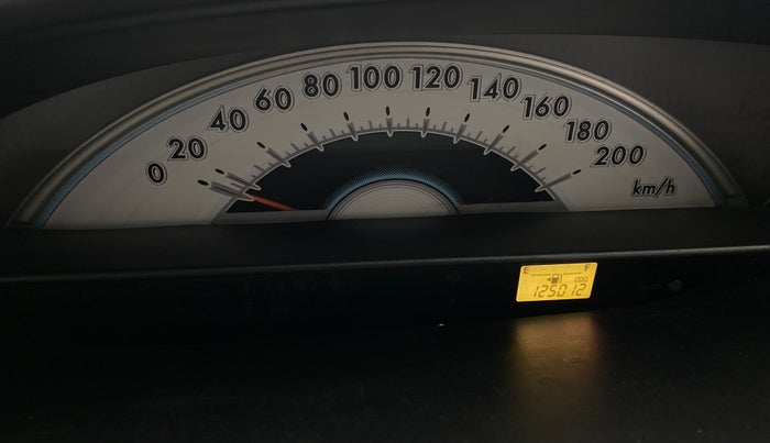 2013 Toyota Etios G, Petrol, Manual, 1,25,001 km, Odometer Image