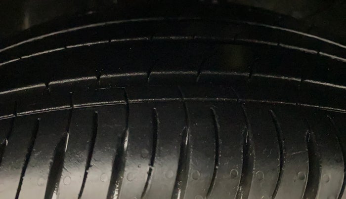2022 KIA SONET HTK PLUS 1.2, Petrol, Manual, 11,198 km, Left Front Tyre Tread