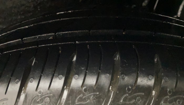 2022 KIA SONET HTK PLUS 1.2, Petrol, Manual, 11,198 km, Left Rear Tyre Tread