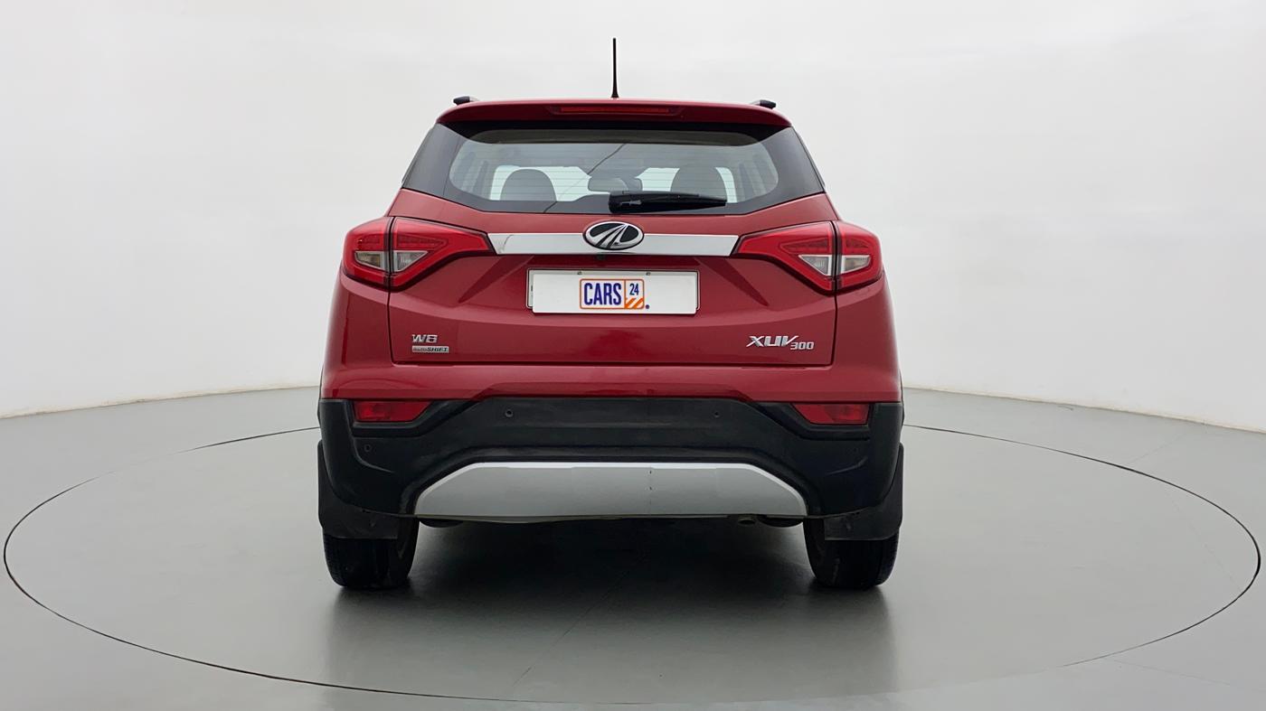2021 Mahindra XUV300 W8 (O) DIESEL  AT, Diesel, Automatic, 29,594 km, Back/Rear
