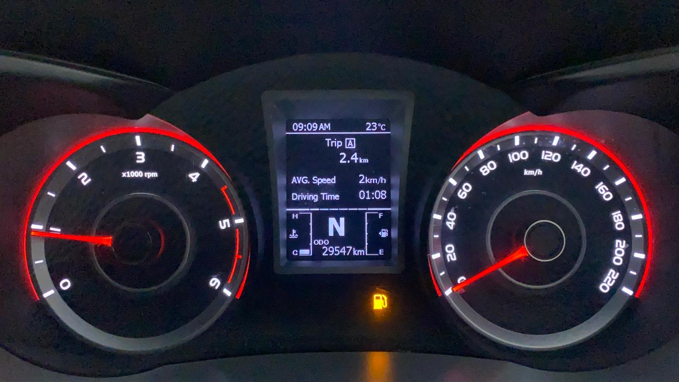 2021 Mahindra XUV300 W8 (O) DIESEL  AT, Diesel, Automatic, 29,594 km, Odometer Image