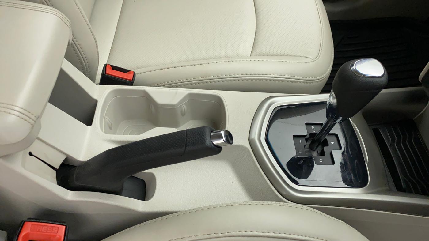 2021 Mahindra XUV300 W8 (O) DIESEL  AT, Diesel, Automatic, 29,594 km, Gear Lever