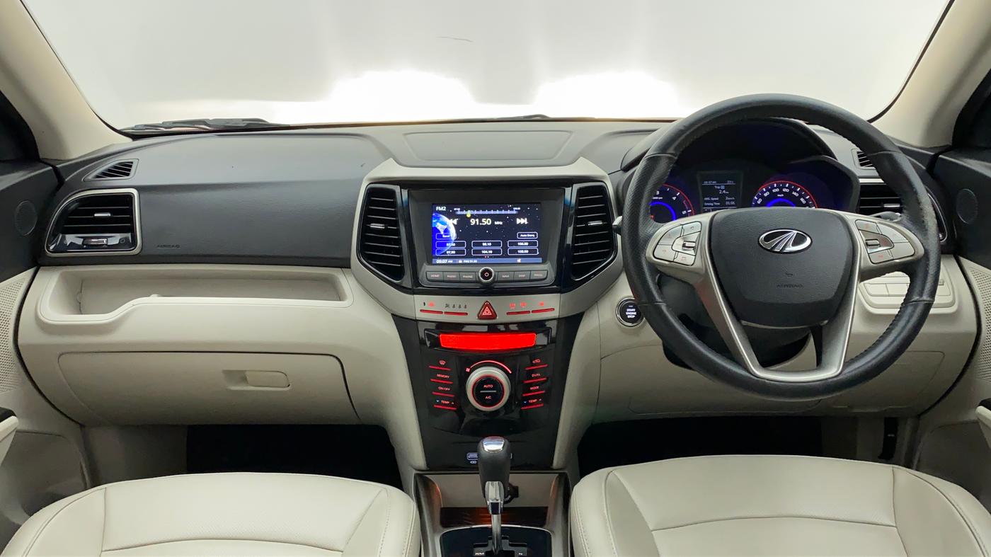 2021 Mahindra XUV300 W8 (O) DIESEL  AT, Diesel, Automatic, 29,594 km, Dashboard