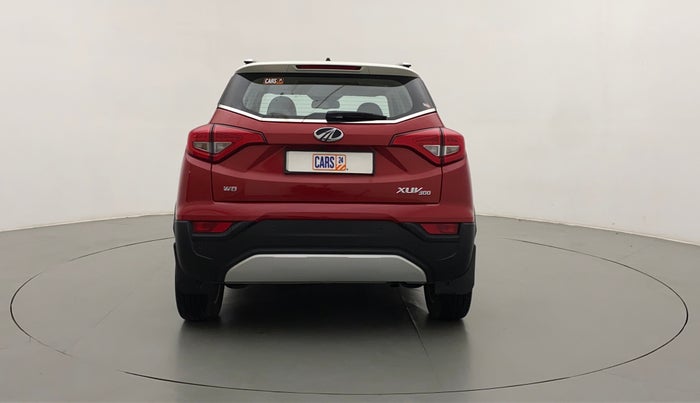 2019 Mahindra XUV300 W8(O) 1.2 PETROL DUAL TONE, Petrol, Manual, 15,646 km, Back/Rear