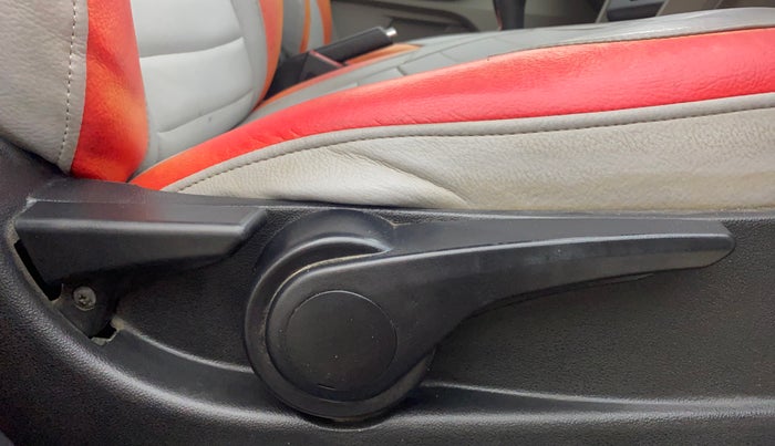 2018 Tata Tiago XZ PETROL, Petrol, Manual, 48,850 km, Driver Side Adjustment Panel