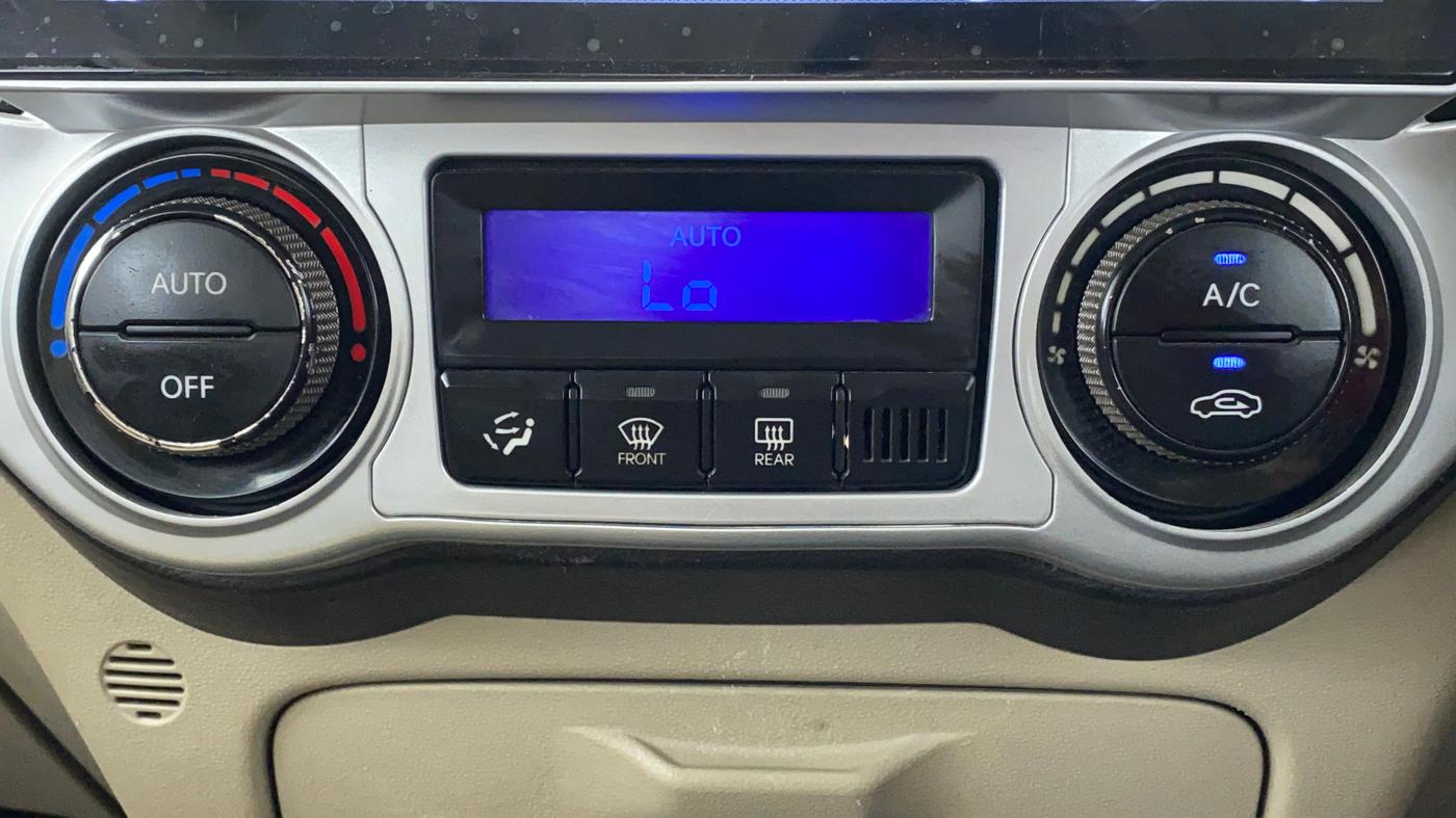 2013 Hyundai i20 MAGNA O 1.2, Petrol, Manual, 59,752 km, Automatic Climate Control