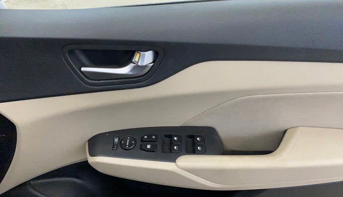 2021 Hyundai Verna S PLUS 1.5 VTVT, Petrol, Manual, 58,877 km, Driver Side Door Panels Control