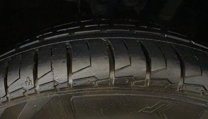 2021 Hyundai Verna S PLUS 1.5 VTVT, Petrol, Manual, 58,877 km, Right Front Tyre Tread