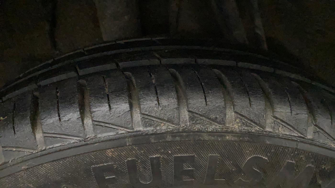 2021 Renault Kwid RXT 1.0 (O), Petrol, Manual, 35,393 km, Right Rear Tyre Tread