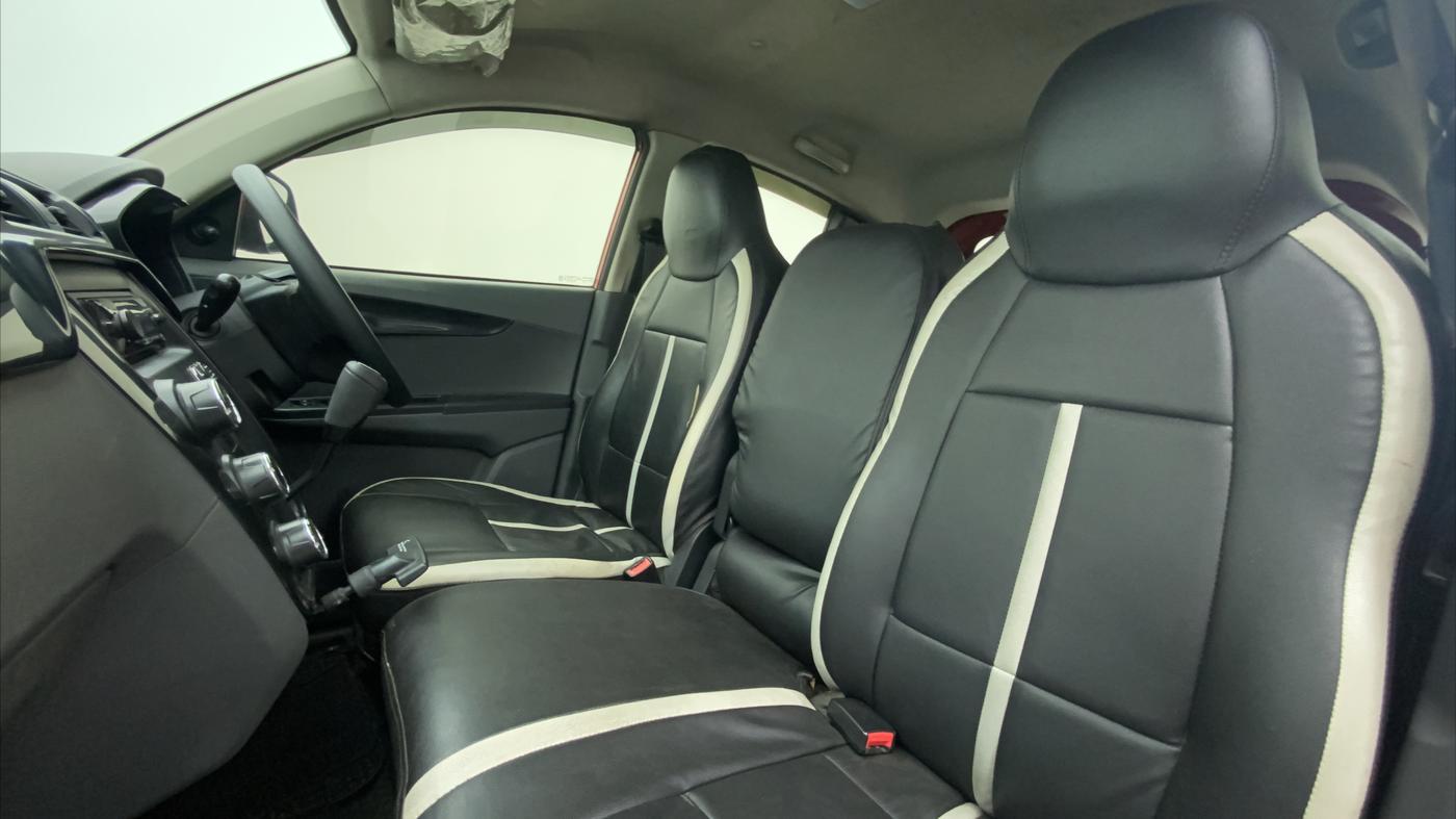 2018 Mahindra KUV 100 NXT K4+ 6S, Petrol, Manual, 61,644 km, Right Side Front Door Cabin