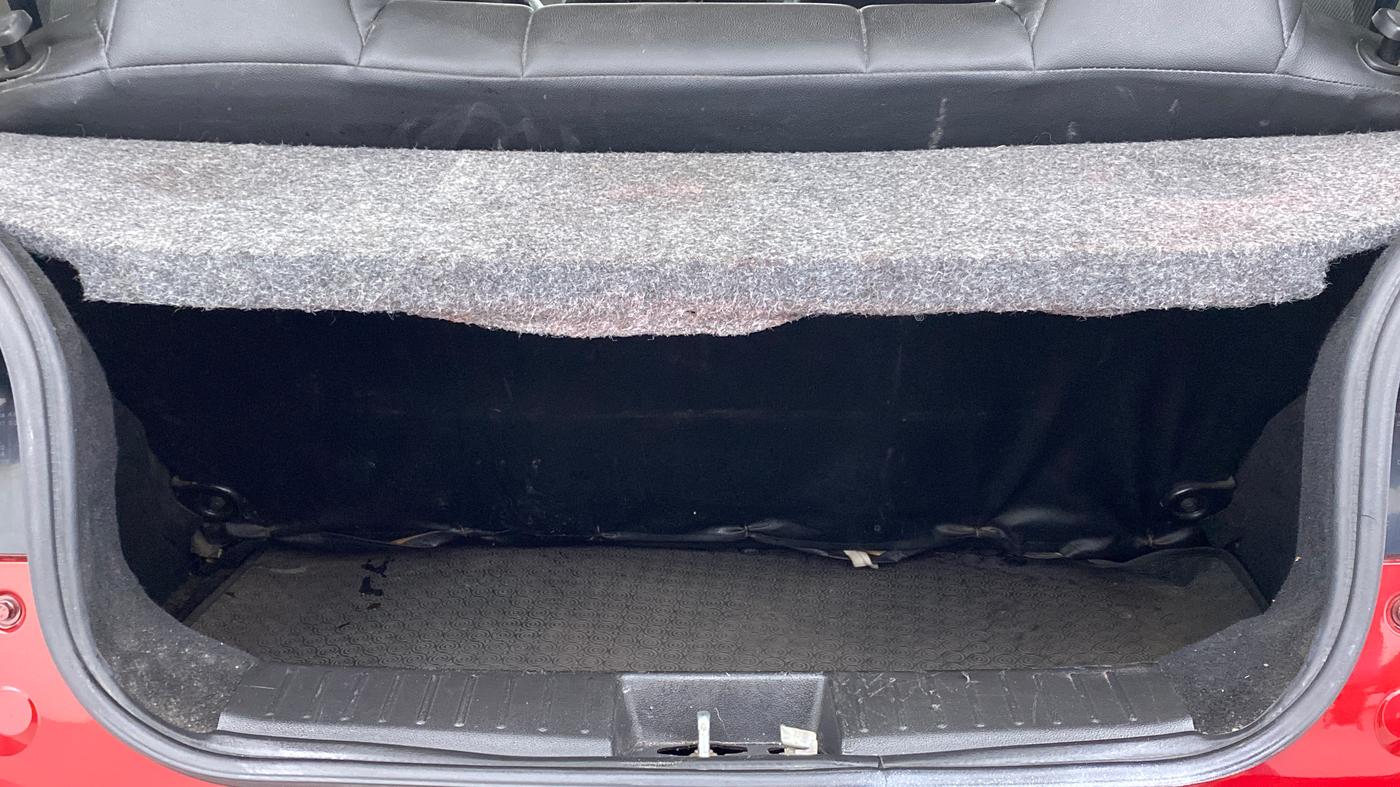 2018 Mahindra KUV 100 NXT K4+ 6S, Petrol, Manual, 61,644 km, Boot Inside