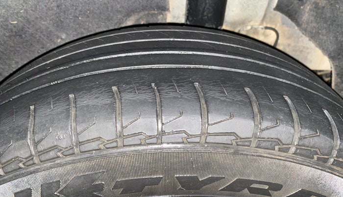 2023 KIA CARENS PRESTIGE 1.5 PETROL 7 STR, Petrol, Manual, 22,338 km, Left Rear Tyre Tread