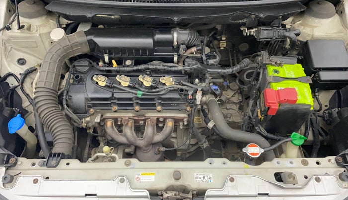2016 Maruti Baleno ZETA PETROL 1.2, Petrol, Manual, 1,04,382 km, Open Bonet