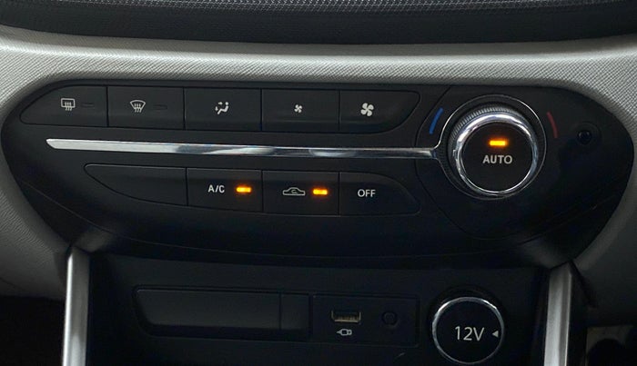 2020 Tata ALTROZ XZ PETROL, Petrol, Manual, 33,547 km, Automatic Climate Control