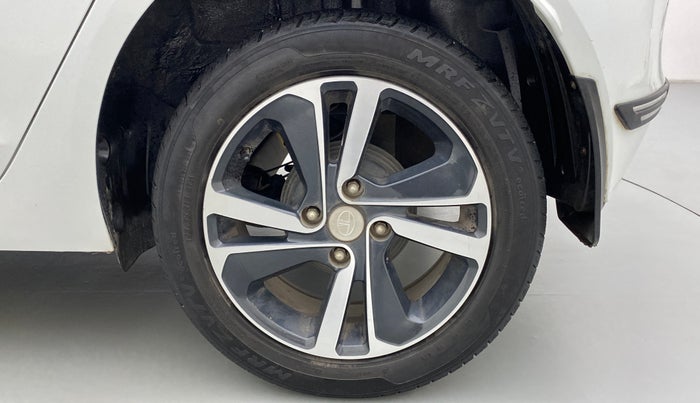 2020 Tata ALTROZ XZ PETROL, Petrol, Manual, 33,547 km, Left Rear Wheel