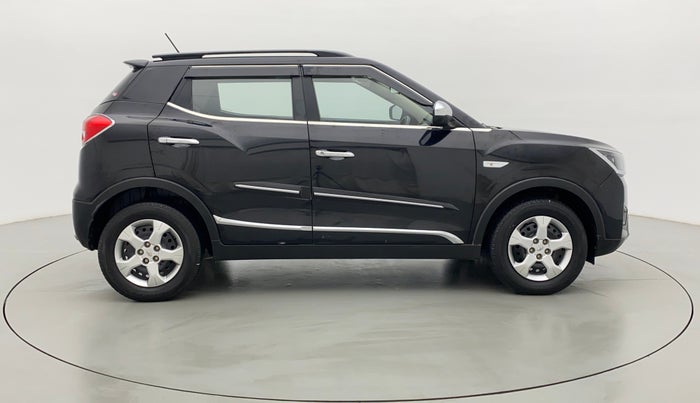 2021 Mahindra XUV300 1.2 W6 MT, Petrol, Manual, 31,346 km, Right Side View