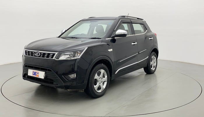 2021 Mahindra XUV300 1.2 W6 MT, Petrol, Manual, 31,346 km, Left Front Diagonal